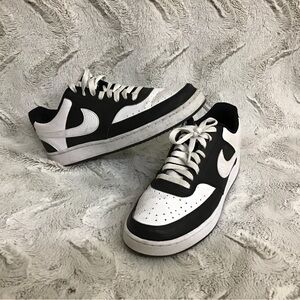 Nike Black and White Sneakers